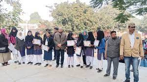 STUENT'S AND TEACHER'S